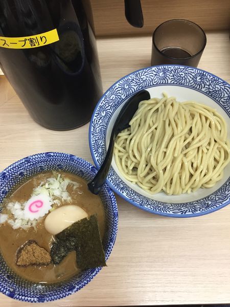 「つけめん並、味玉」@狼煙 大宮店の写真