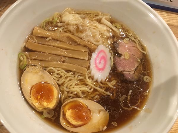 「中華麺770円（並、140ｇ）味玉100円、ワンタン100円」@三鷹大勝軒の写真