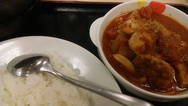 「ごろごろチキンのトマトカレー 590円」@松屋 錦糸町北口店の写真