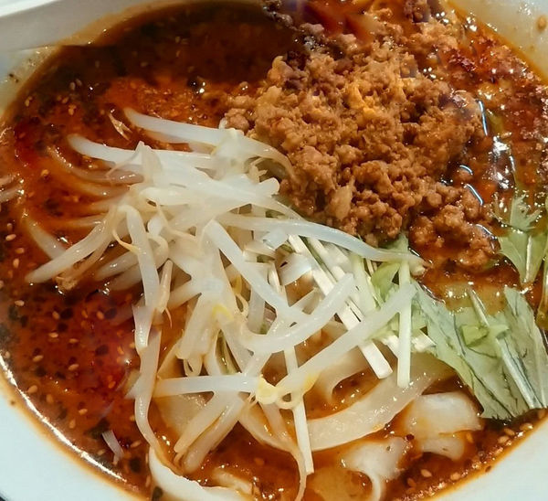 「麻辣刀削麺」@路地裏本格中華 陳家私菜 秋葉原店の写真