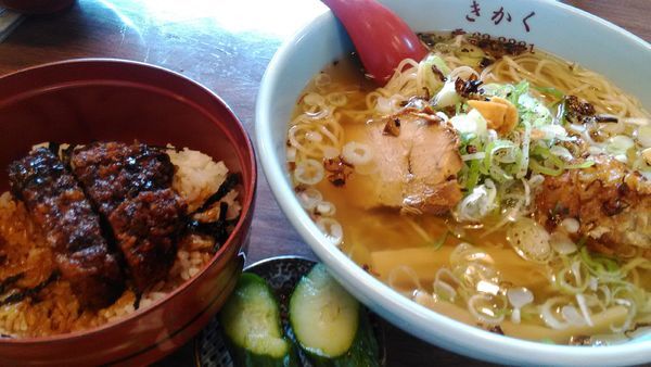 「サバだしラーメンと半ソースカツ丼」@食堂きかくの写真