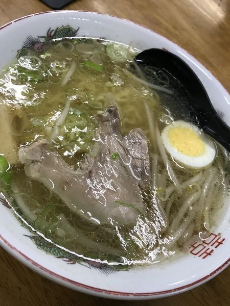 「牛骨ラーメン並」@香味徳 赤碕店の写真