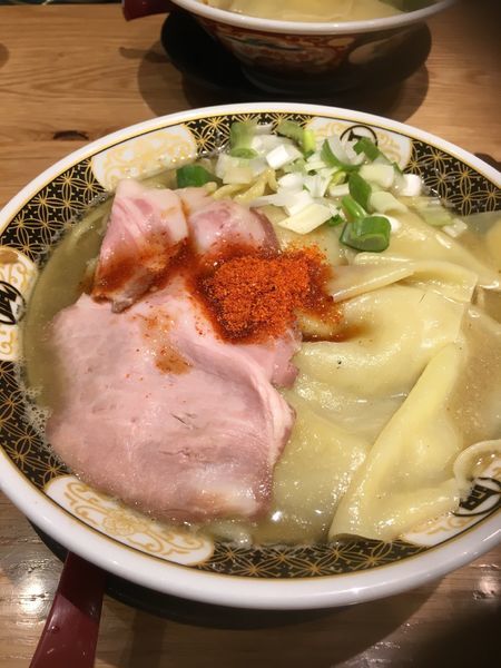 「すごい煮干ラーメン（大盛無料）」@ラーメン凪 川口東口駅前店の写真