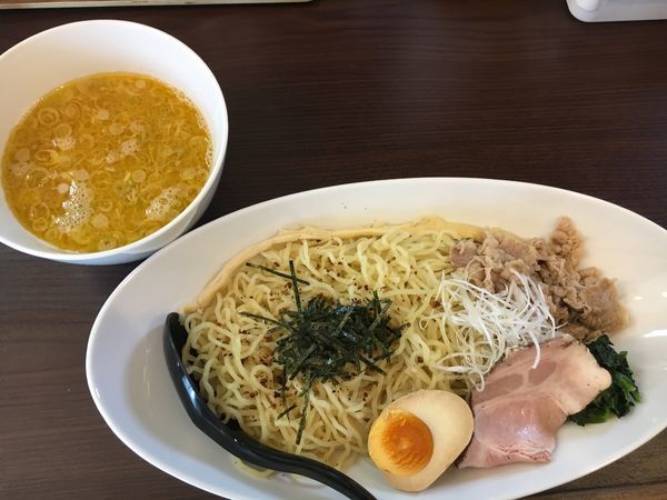 「鶏香る鶏白湯つけ麺（限定）¥800」@RAMEN ブリキの木こりの写真