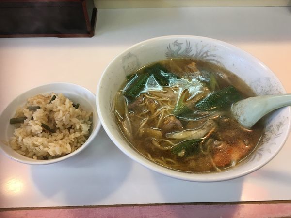 「鶏ネギらーめん＋山菜ご飯付き」@餃子飯店の写真