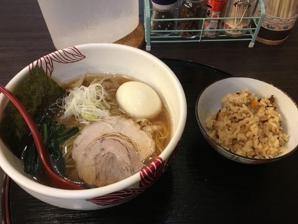 「味玉しおらーめん＋炊き込みご飯」@麺処 あす花の写真
