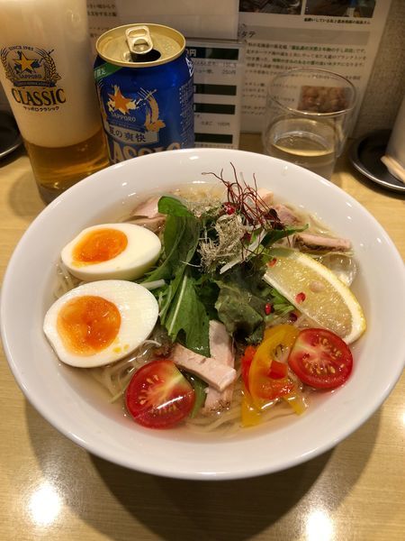 「冷やし塩ラーメン＋青唐辛子＋卵＋イカめし」@函館塩ラーメン 五稜郭の写真