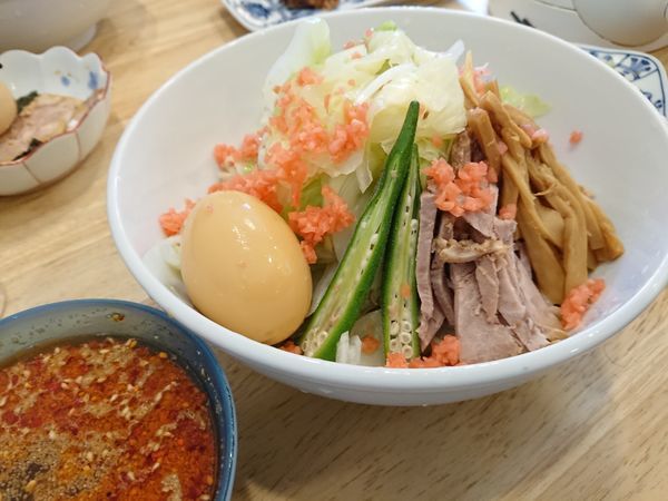 「【限定】冷やし辛つけそば900円＋他いろいろ」@中華そば専門 とんちぼの写真