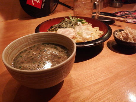 「極太黒カレーつけめん」@麺酒場 框の写真