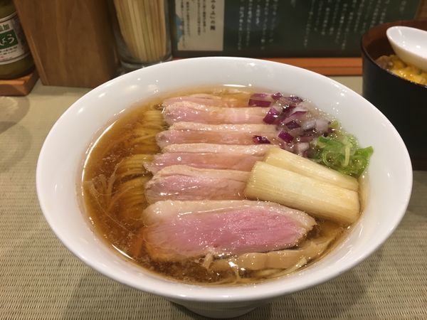 「鴨コンフィ麺」@らーめん 鴨to葱の写真