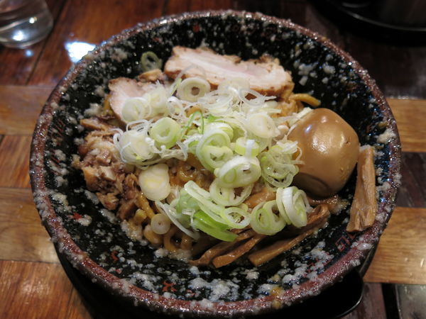「爆盛油脂麺(麺200g)：880円」@らーめん 平太周 味庵の写真