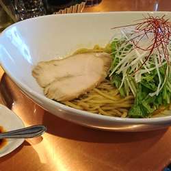 スパイシー油そば（小）　７００円