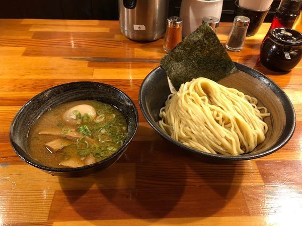 「濃厚魚介つけめん」@瞠 池袋店の写真
