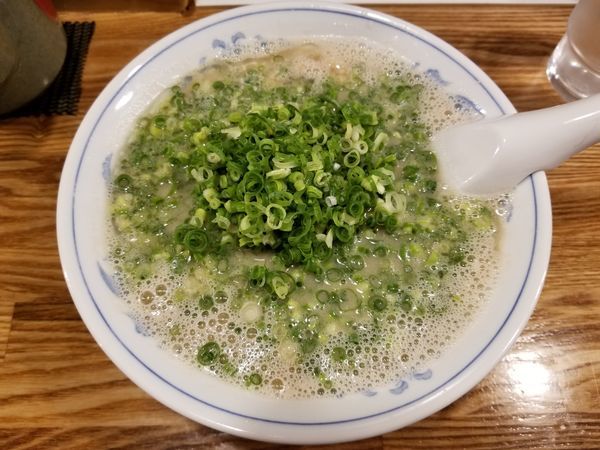 「ネギラーメン」@博多ラーメン でぶちゃん 高田馬場本店の写真