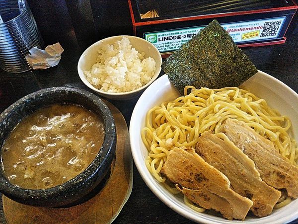 「濃厚つけ麺 800円+チャーシュー 300円」@あっ晴れノ山は高らか!! 緒川店の写真