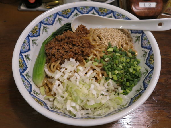 「汁なし担々麺（麺大盛）期間限定：880円」@中国ラーメン 揚州商人 赤坂店の写真