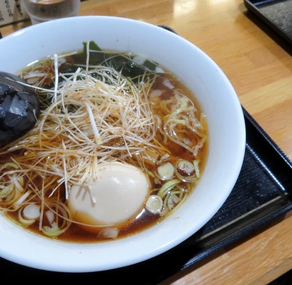 「ねぎらーめん（500円）」@ラーメン三吉の写真