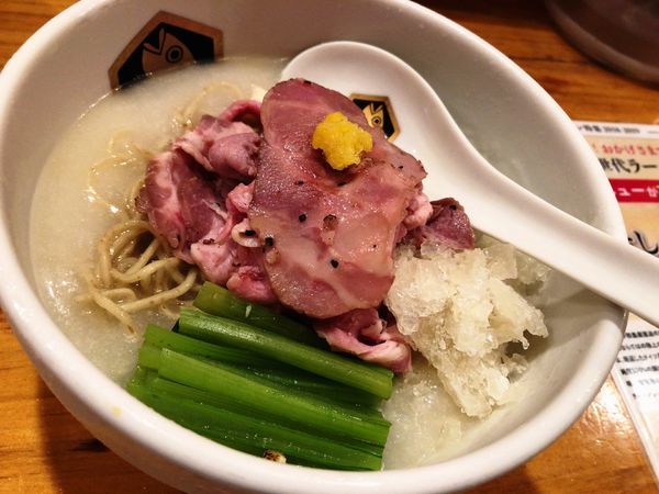 「冷やし真鯛らーめん」@真鯛らーめん 麺魚の写真