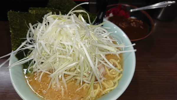 「ネギラーメン中(1000円)+小カレー(250円)」@千家 本店の写真