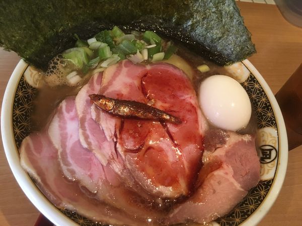 「特製すごい煮干しラーメン1100円」@すごい煮干ラーメン凪 新宿ゴールデン街店 別館の写真