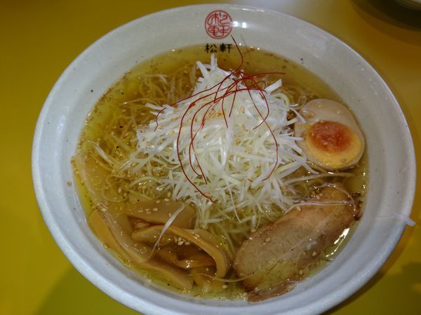 「ネギ塩ラーメン」@松軒 中華食堂 千歳烏山店の写真