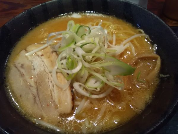 「白味噌ラーメン大盛630円」@伝丸 野田店の写真