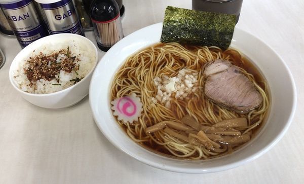 「中華そば大盛＋半ライス(600円＋100円＋100円)」@張順の写真