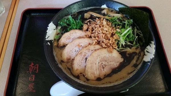 「黒こってりチャーシューメン 太麺」@朝日屋の写真