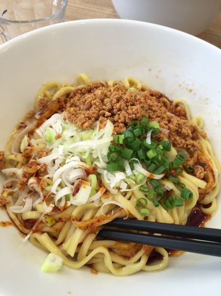 「汁なし担々麺 ８００円」@博多水炊きらーめん うかんむりの写真