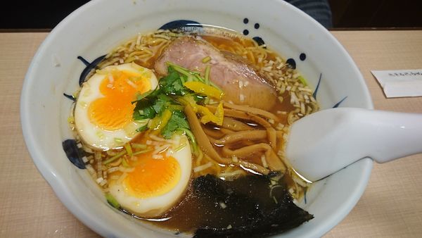 「特製らーめん(醤油) 1000円」@与ろゐ屋の写真