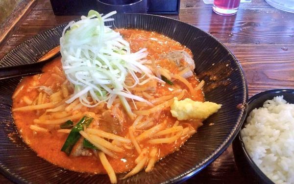 「辛味噌ラーメン＋生姜」@大塚屋の写真