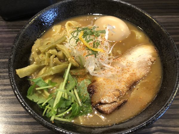 「重濃鯵ニボそば800円（太麺）＋味玉100円＋麺増し（無料）」@志奈そば 田なかの写真