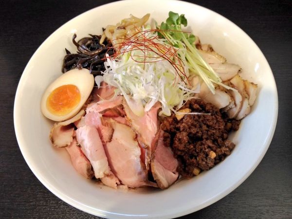 「きまぐれ限定 肉油そば」@麺屋 シロサキの写真
