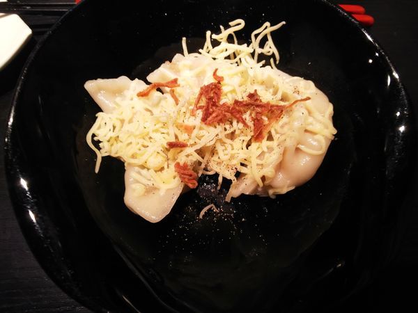 「とろーりチーズのチーズ餃子　320円」@麺 たいせいの写真