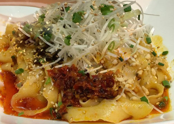 「汁なし刀削麺」@中国家庭菜 湧の台所の写真