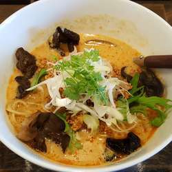 にし森担々麺 ￥780