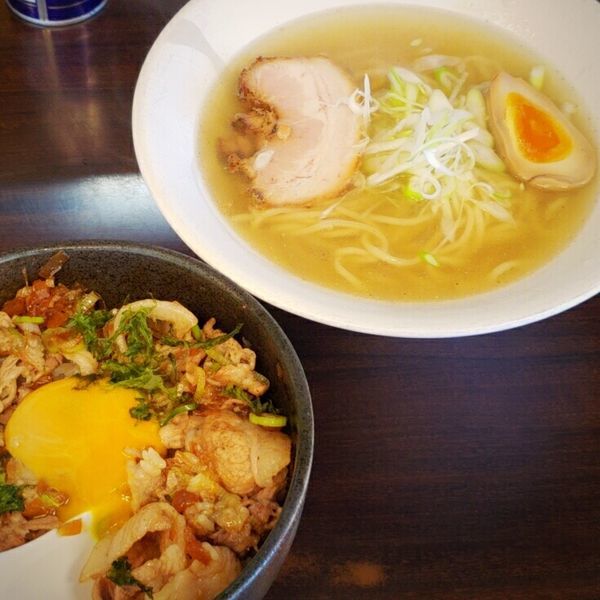 「【数量限定】スタ丼セット（清湯）1050円」@らーめん 東京食堂の写真