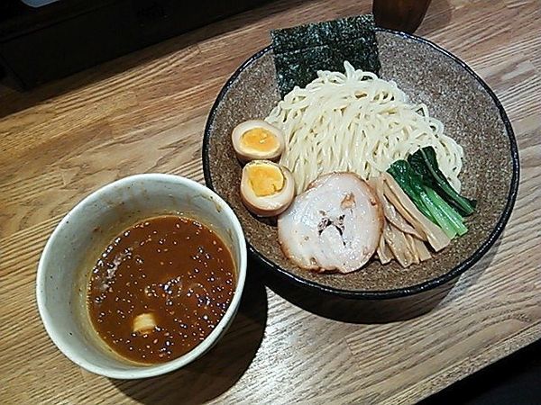 「辛つけめん＋味玉」@麺屋ぬかじの写真