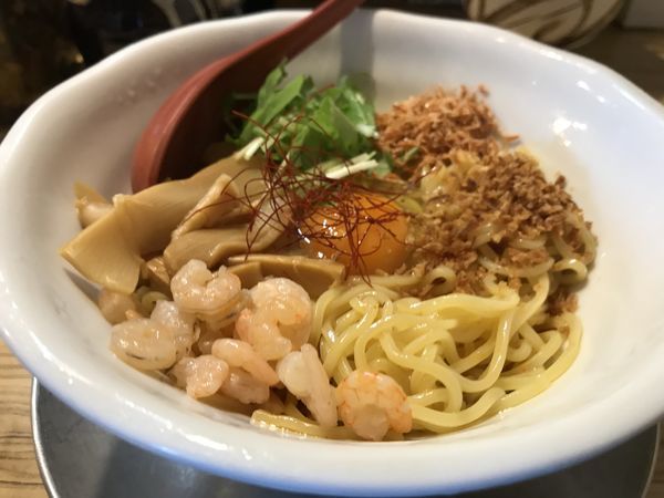 「冷やし海老塩まぜそば」@濃厚豚骨ラーメン専門 濃厚軍団 山之手店の写真