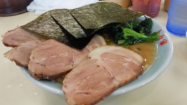 「チャーシュー麺　+　ほうれん草」@横浜家系ラーメン 上々家 環八矢口店の写真