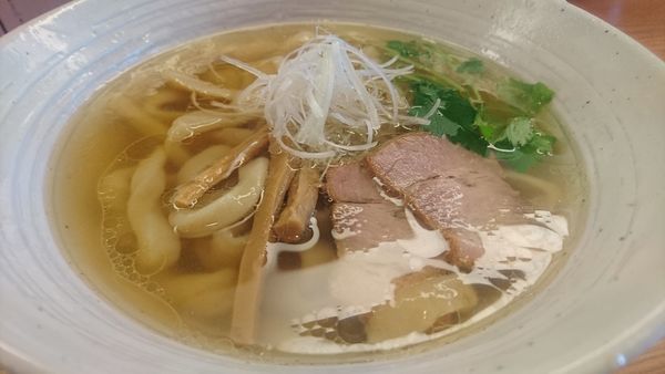 「塩らーめん(大盛り)」@純手打ち 麺と未来の写真