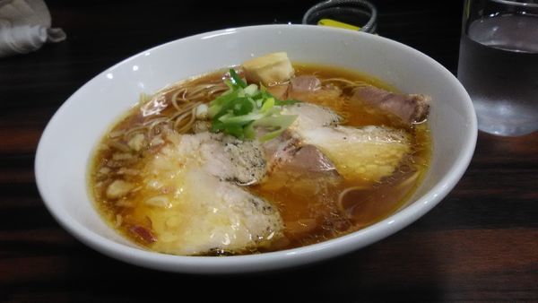 「チャーシューアジ煮干中華そば」@中華そば 梟の写真