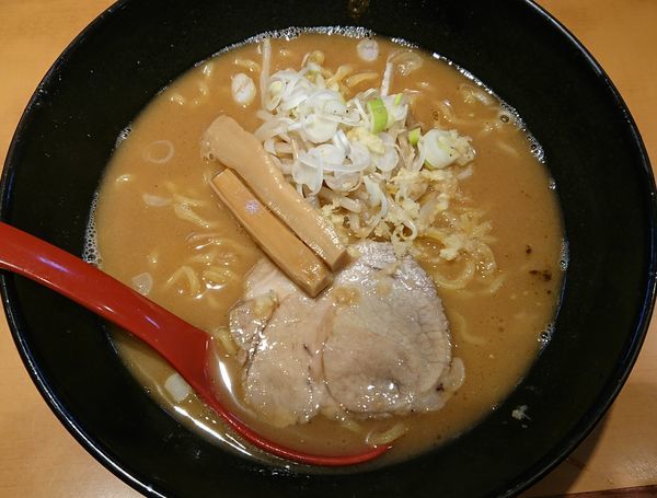 「【夜限定】味噌らーめん」@麺屋 翔 品川店の写真