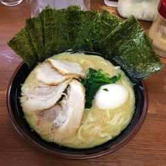 横浜家系ラーメン まくり家の画像