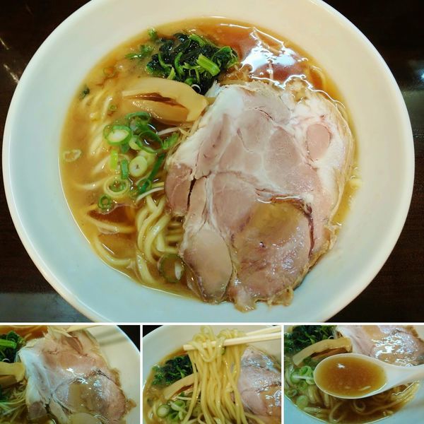 「ラーメン　800円」@らーめん紬麦の写真