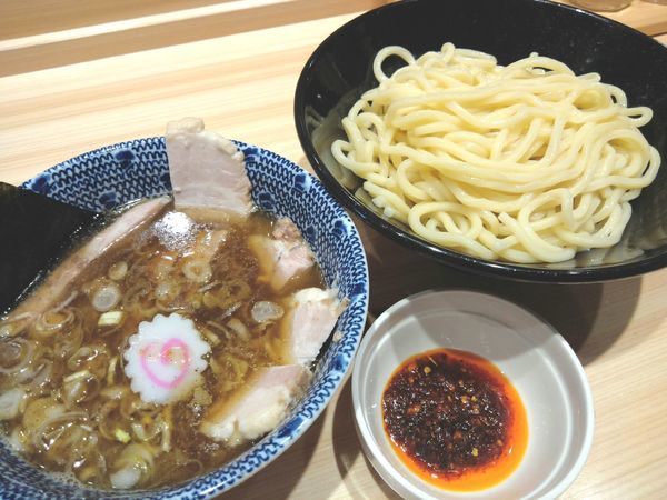 「つけめんチャーシュー ￥1,150・別皿辛味 ￥50」@頑者の写真