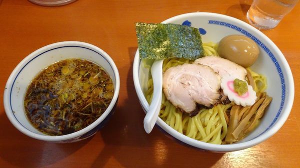 「つけ麺（930円）＋大盛（110円）＋味付玉子（100円）」@たけちゃんにぼしらーめん 調布店の写真