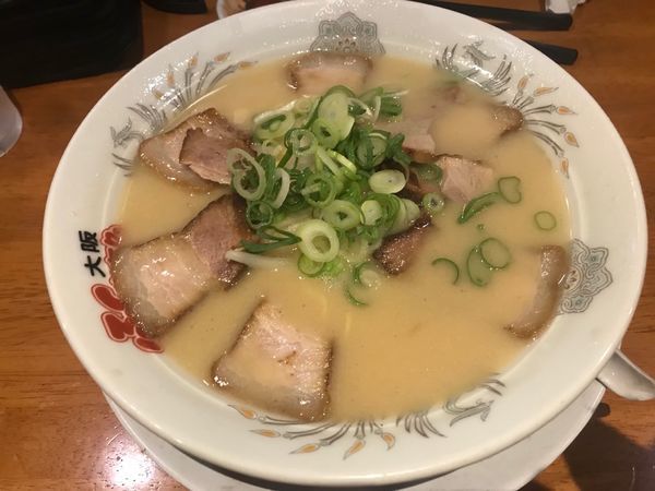 「チャーシュー麺(バラ)」@大阪ふくちぁんラーメン 枚方店の写真