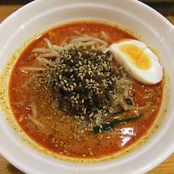 かつぎや担々麺（850円）