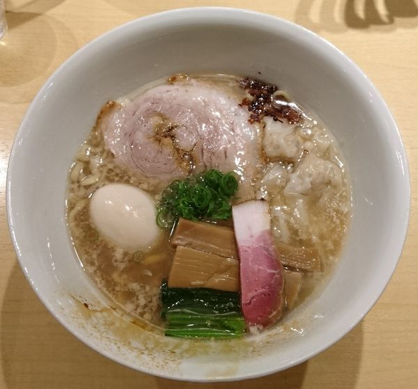 「特製醤油そば(手揉み麺)」@饗 くろ㐂の写真